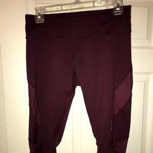 maroon cropped leggings